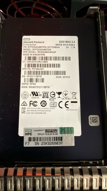 SSD-накопитель HPE P07922-B21