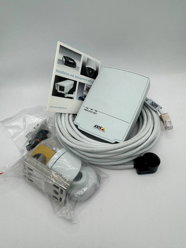 Камера Axis P1204