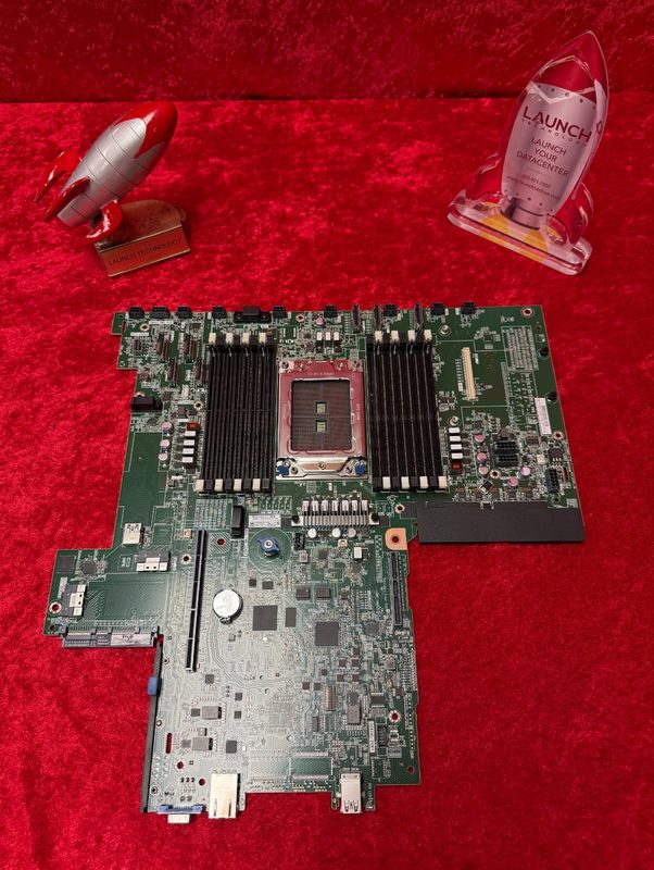 Материнская плата HPE P12579-004