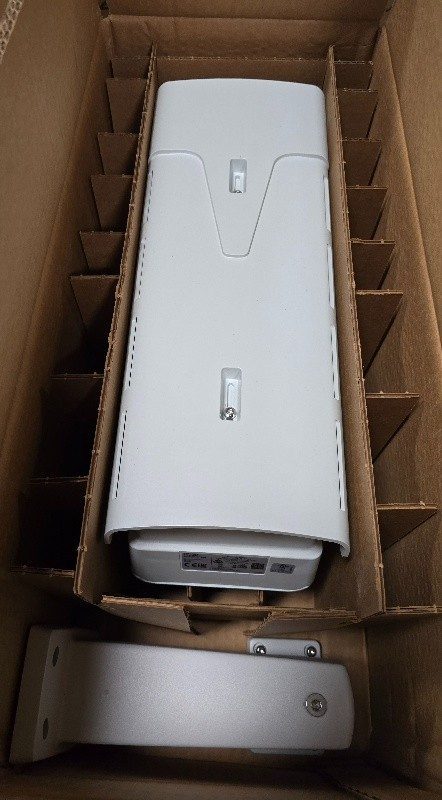 Камера Axis P1364-E