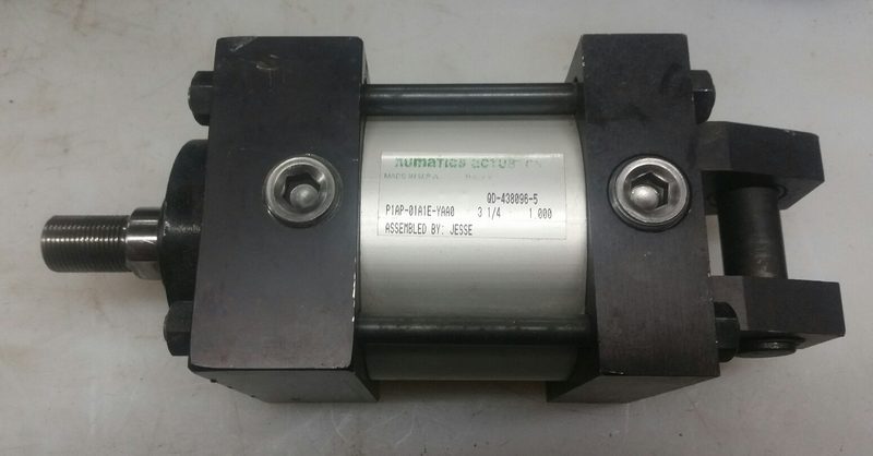 Пневмоцилиндр Numatics P1AP-01A1E-YAA0