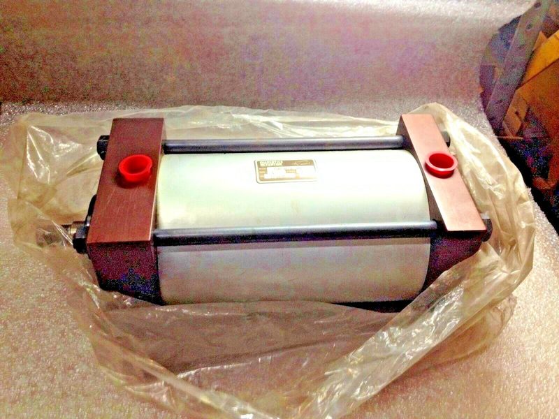 Пневмоцилиндр Numatics P1AT-06I1E-CAA2