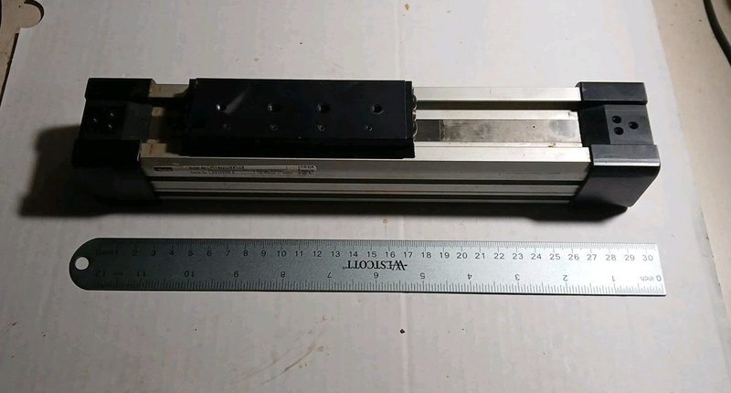 Оборудование Parker P1YN025DMN100B