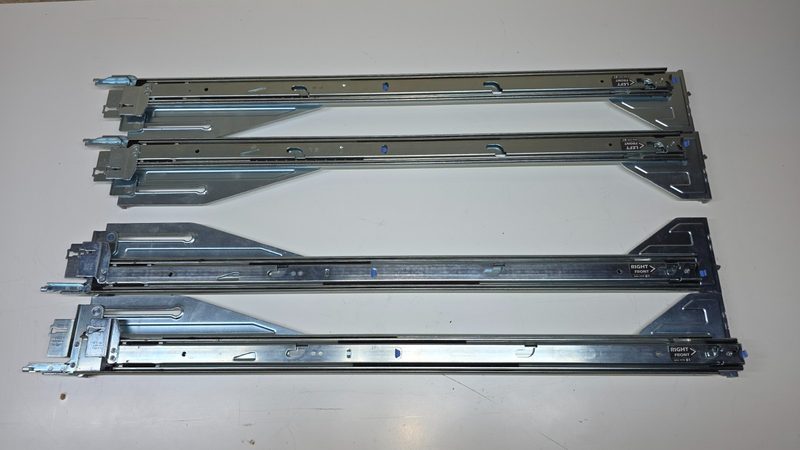Комплект направляющих Dell P242J