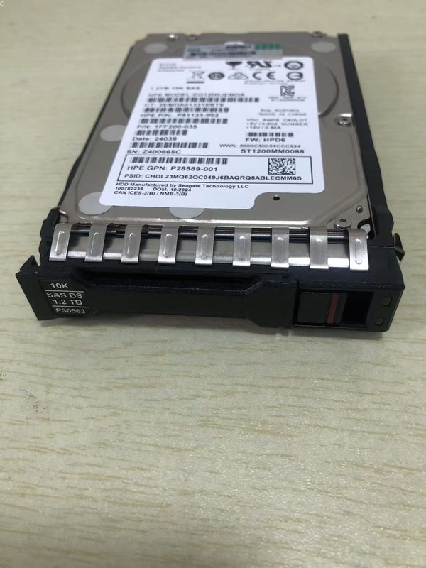 Жёсткий диск HPE P30563-001