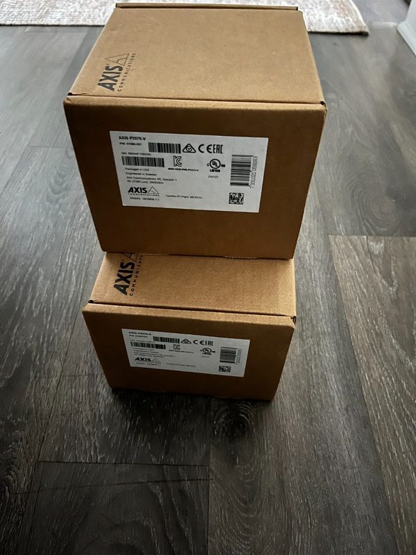 Камера Axis P3375-V