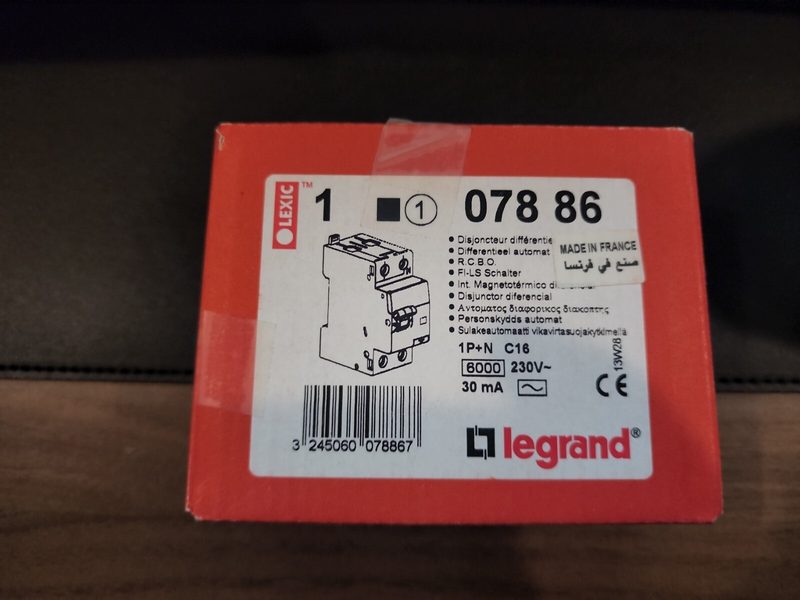 Автоматический выключатель Legrand P7540
