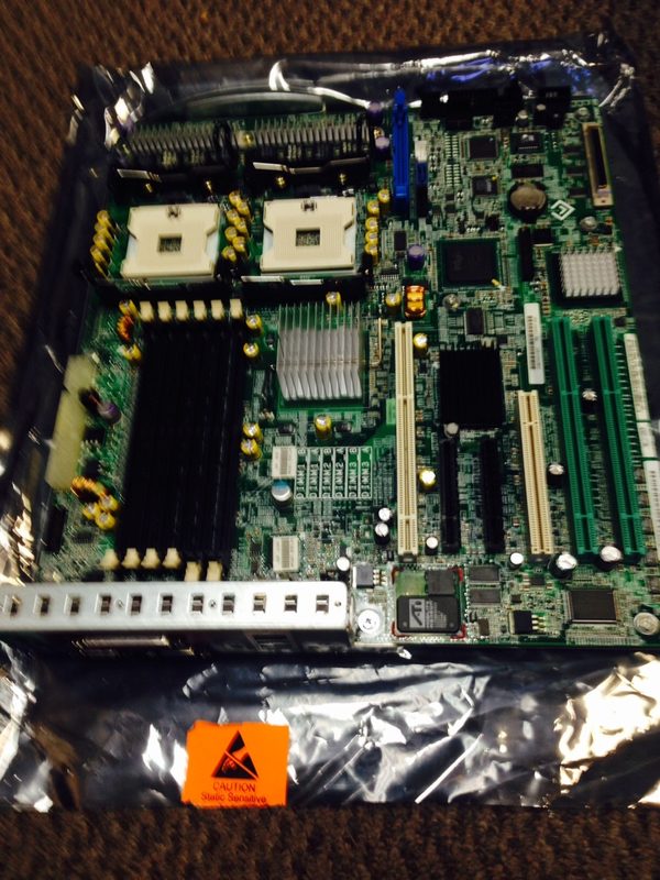 Сервер Dell P8611