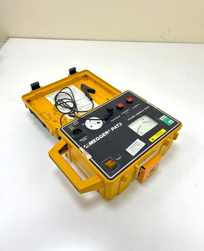 Тестер Megger PAT3/DV