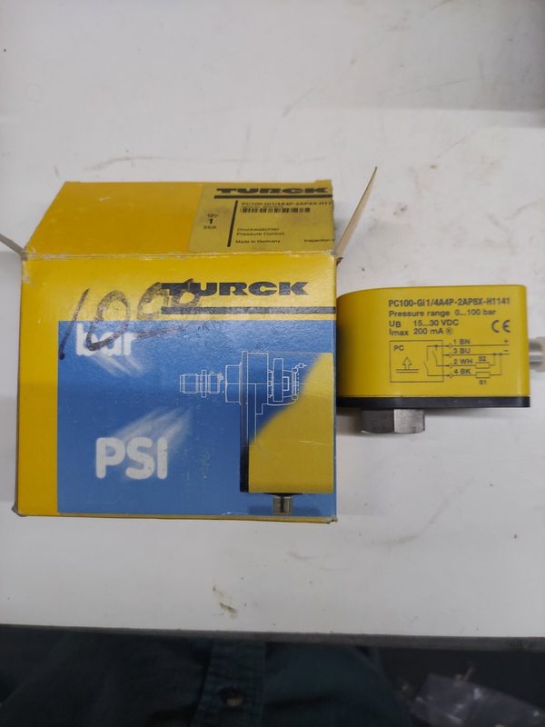 Датчик давления Turck PC100-GI1/4A4P-2AP8X-H1141
