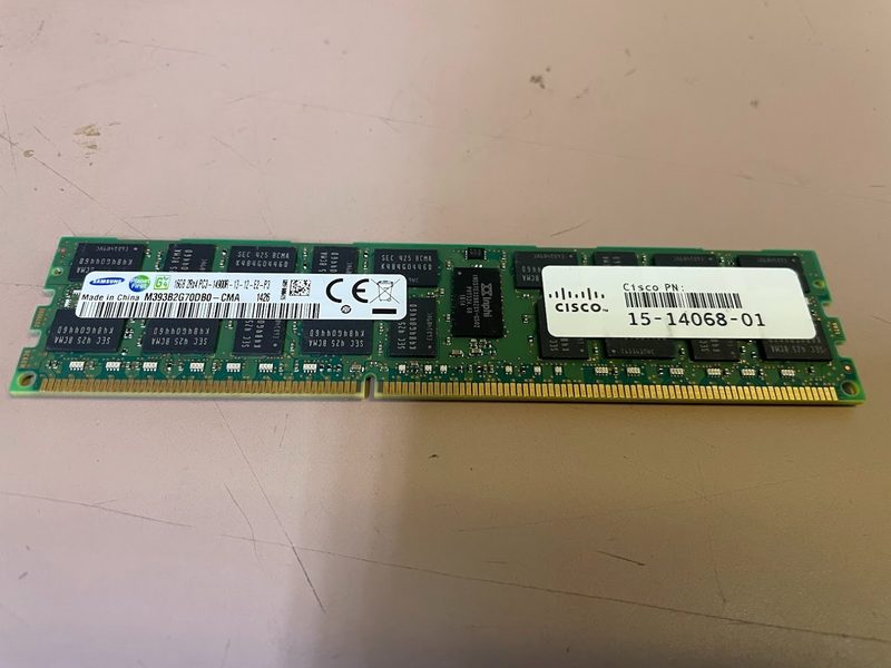 Модуль памяти Samsung PC3-14900R-13-12-E2-P3
