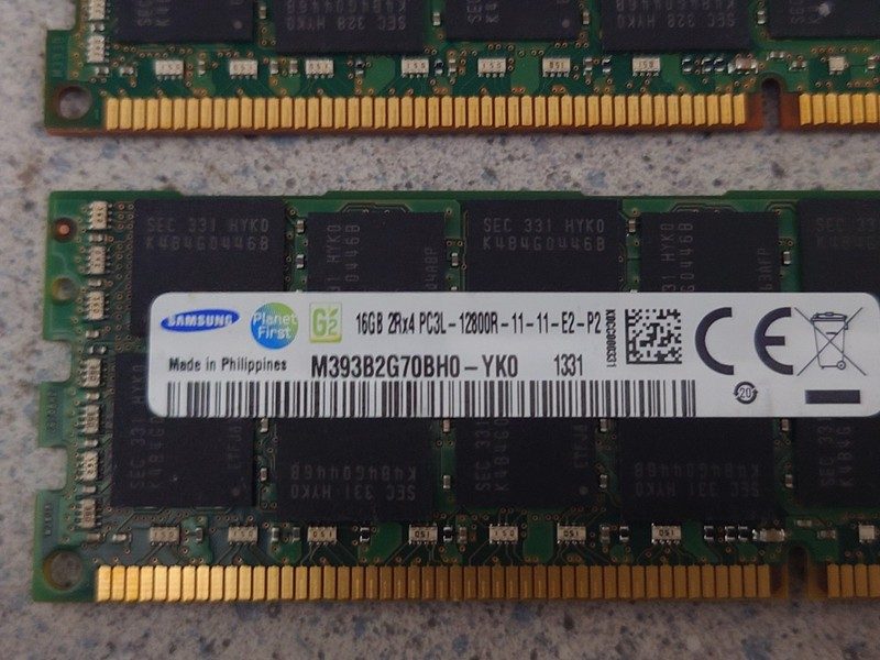 Модуль памяти Samsung PC3L-12800R-11-11-E2-P2