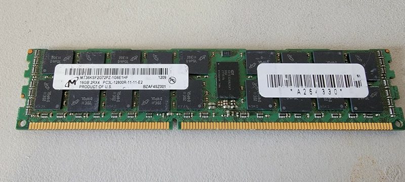 Модуль памяти Micron PC3L-12800R-11-11-E2