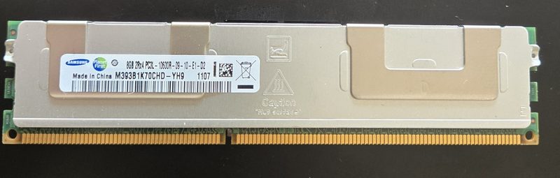 Модуль памяти Samsung PC3L-1600R-09-10-E1-D2