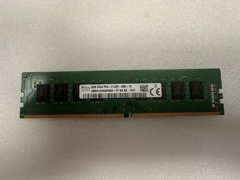 Модуль памяти SK hynix PC4-2133P-UB0-10