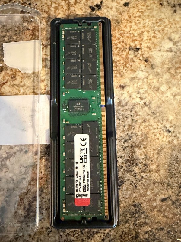 Модуль памяти Micron PC4-25600AA-R