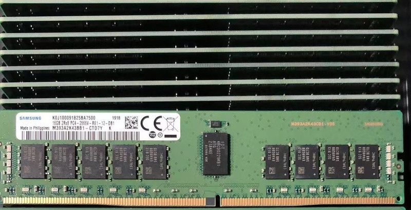Модуль памяти Samsung PC4-2666V-RE1