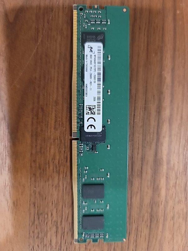 Модуль памяти Dell PC4-2666V