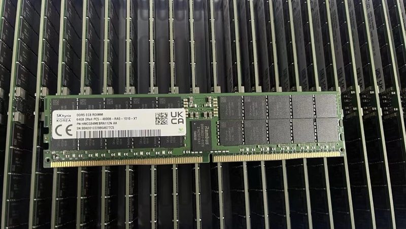 Модуль памяти Micron PC5-4800B-RA0-1010-XT