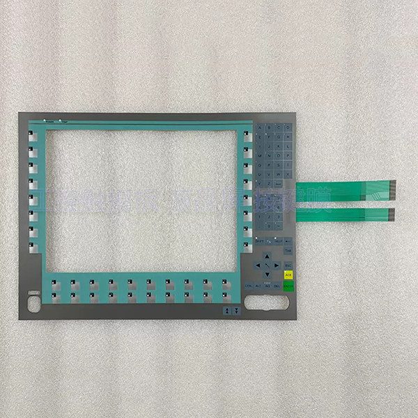 Промышленный компьютер PC677-15