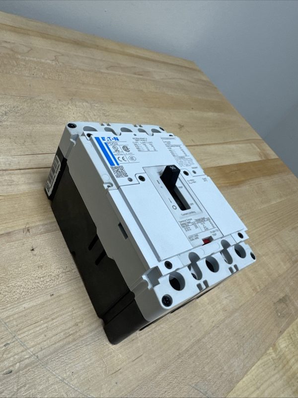 Автоматический выключатель Eaton PDG23M0090TFFL