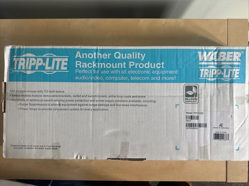Блок розеток Tripp Lite PDU1220