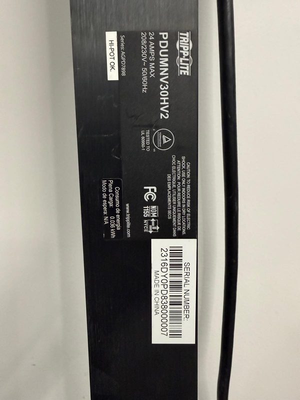 Блок розеток Eaton PDUMV30HV2