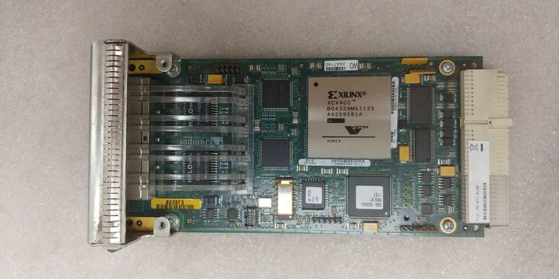 Коммутатор Juniper PE-4T1-RJ48