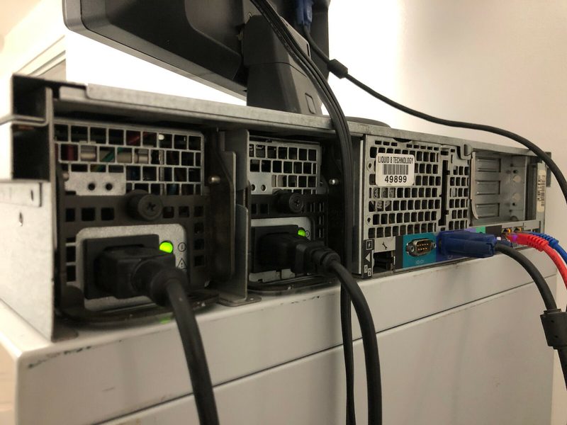 Сервер Dell PE2850