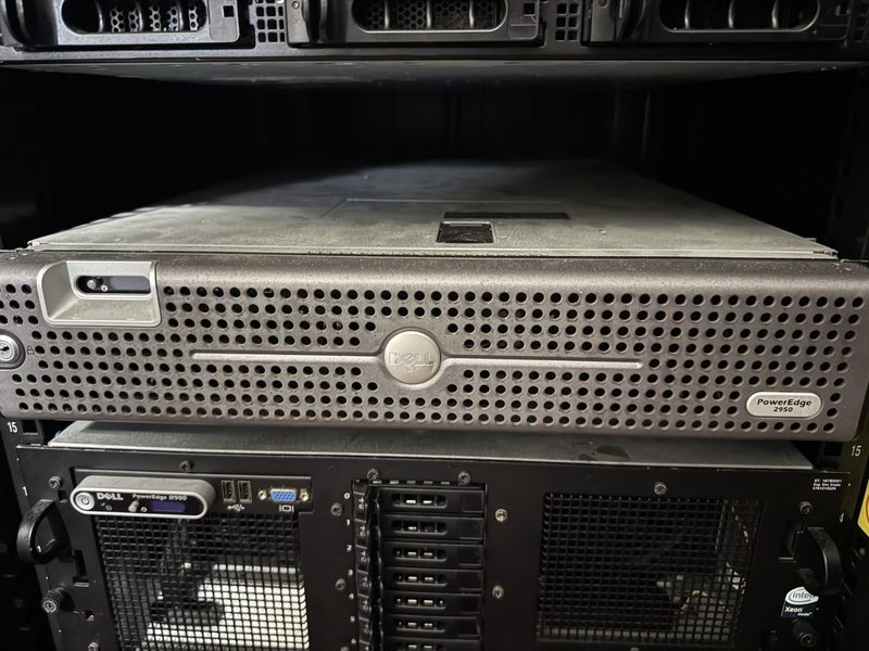Сервер Dell PE2950