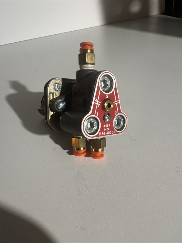 Пневмоклапан Numatics PE4-0001