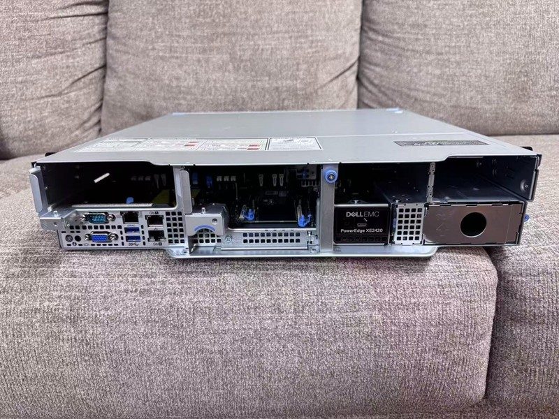 Сервер Dell PEXE2420
