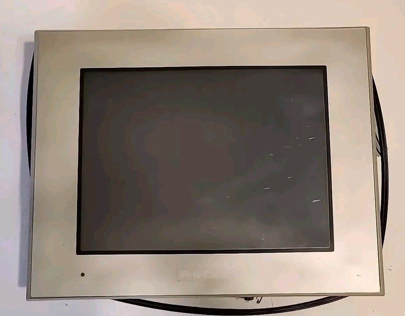 Панель оператора PFXGP4401TAD