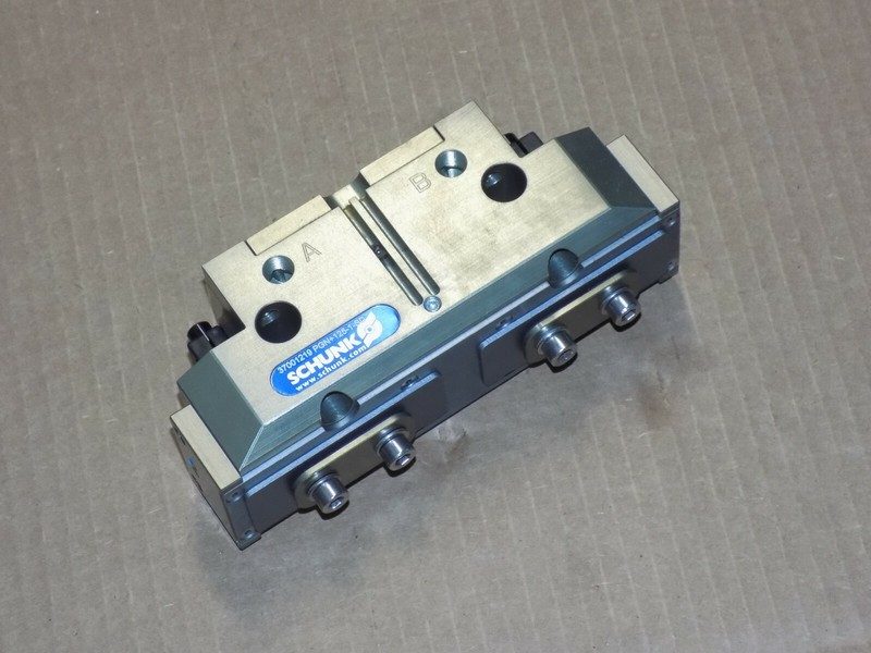 Робот Schunk PGN+125-1-SD