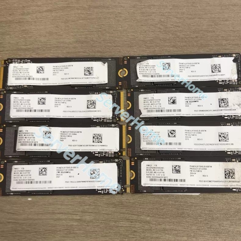 SSD-накопитель Samsung PM9C1