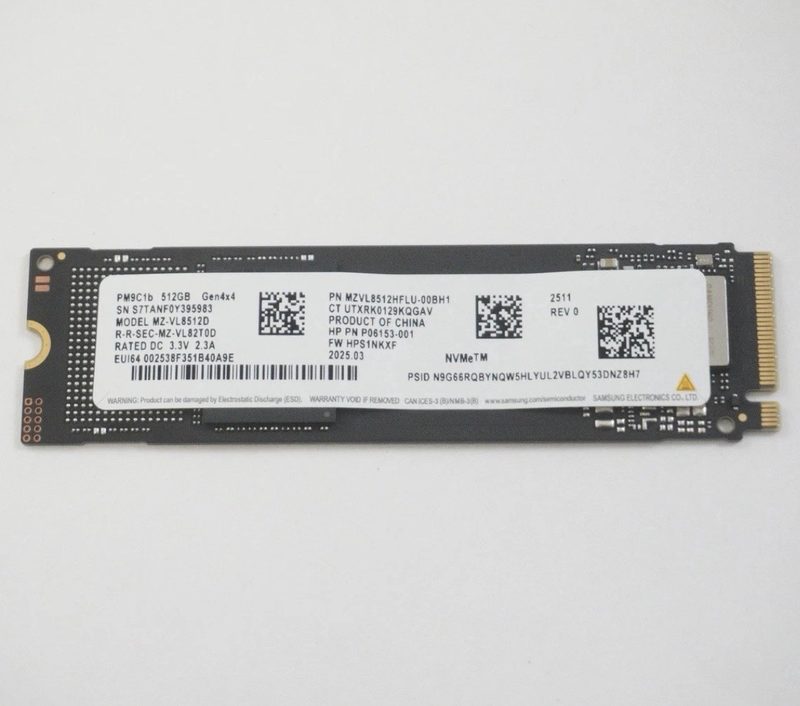 SSD-накопитель Samsung PM9C1B