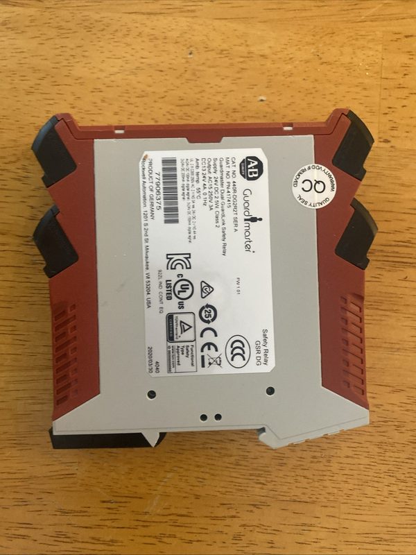Реле безопасности Allen-Bradley PN-417415