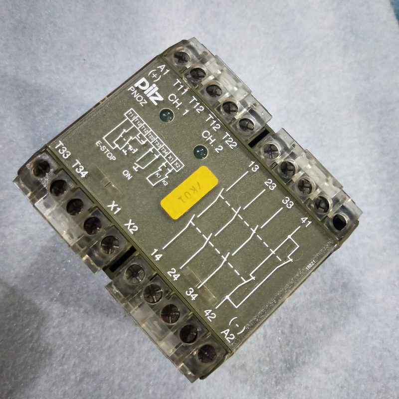 Реле безопасности Pilz PNOZ 24VDC