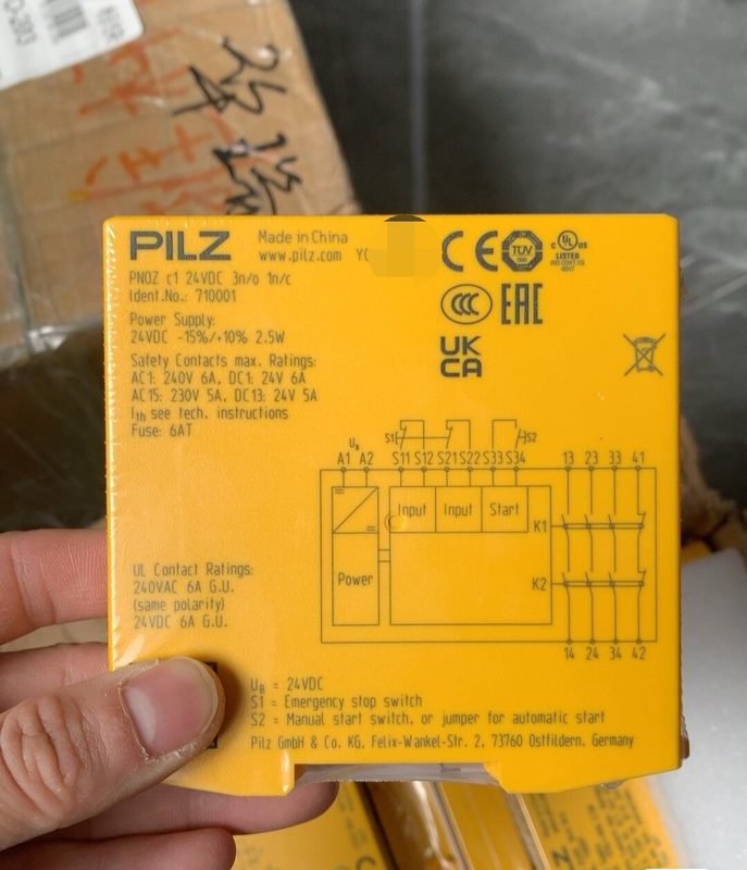 Реле безопасности Pilz PNOZ C1