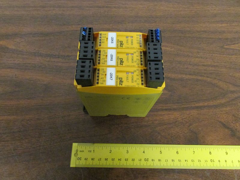 Реле безопасности Pilz PNOZ M04P