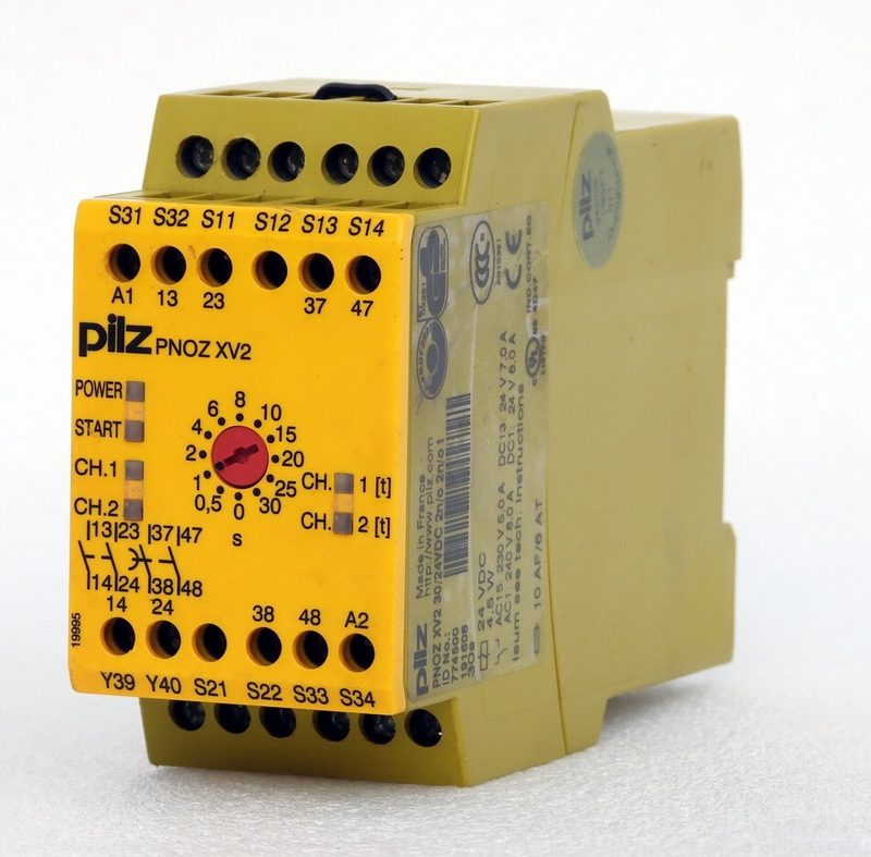 Реле безопасности Pilz PNOZ XV2