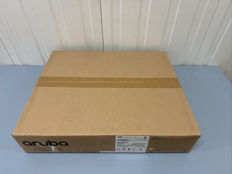 Коммутатор HPE POE+24