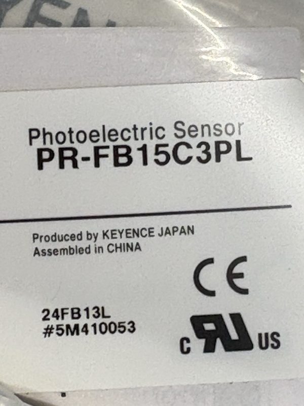 Фотоэлектрический датчик Keyence PR-FB15C3PL
