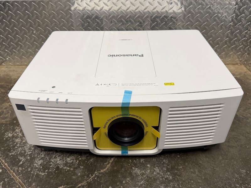 Жёсткий диск Panasonic PT-MZ682WU7