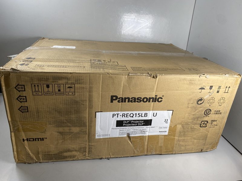 Проектор Panasonic PT-REQ15LBU
