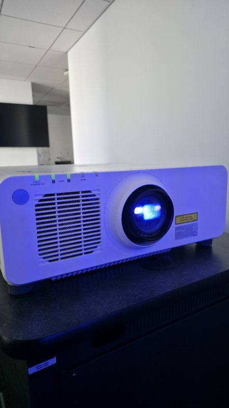 Проектор Panasonic PT-RZ970
