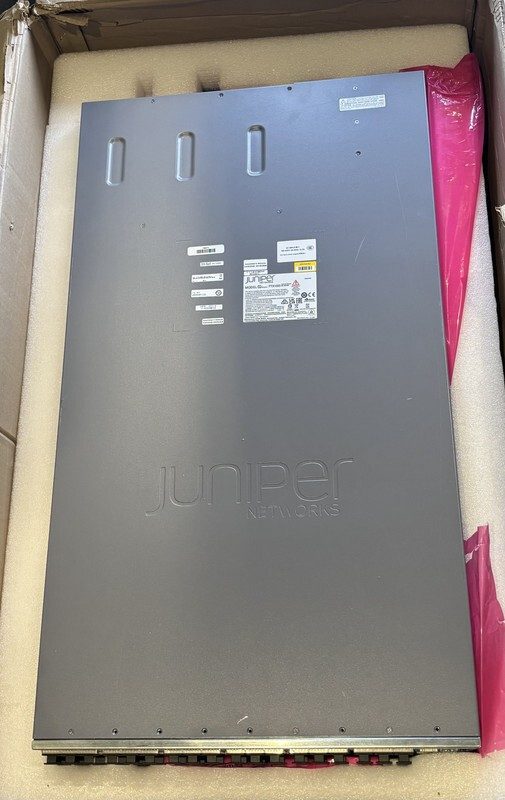 Маршрутизатор Juniper PTX1000