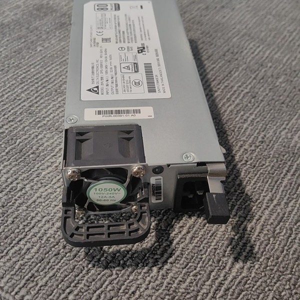 Блок питания Arista PWR-1021-AC-RED