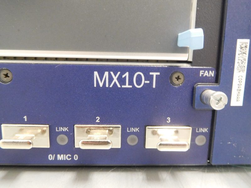 Блок питания Juniper PWR-MX80-AC