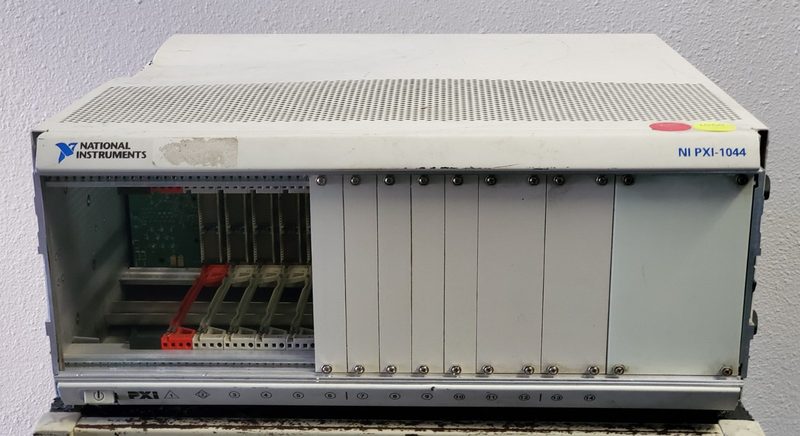 Шасси National Instruments PXI-1044